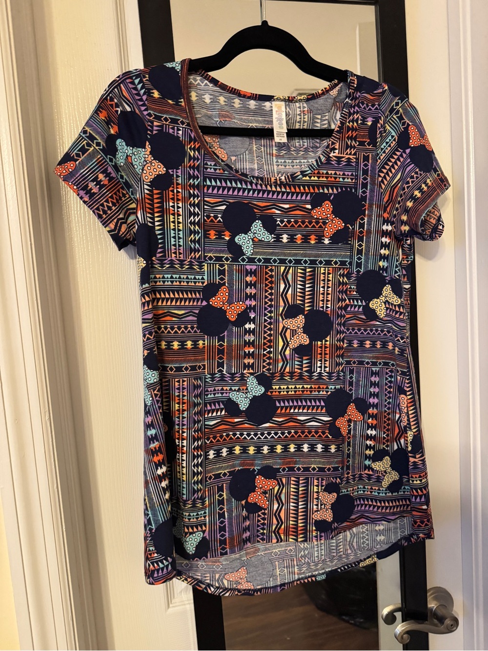 LuLaRoe Disney Minnie Mouse tee